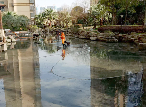 安陆景观池淤泥清理